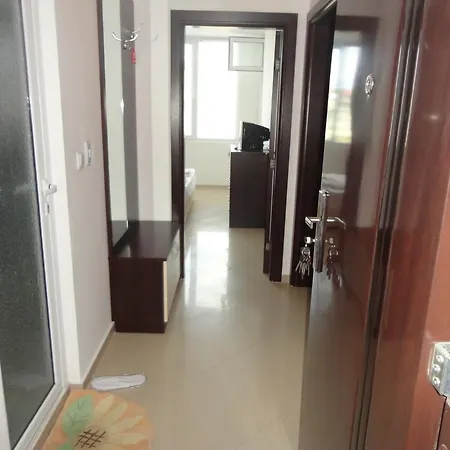 Апартамент Stefani