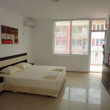 Апартамент Stefani *